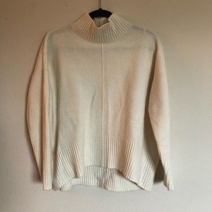 Romeo & Juliet Couture Turtleneck Sweater Cream